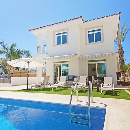 Villa Celine Протарас Екстериор снимка